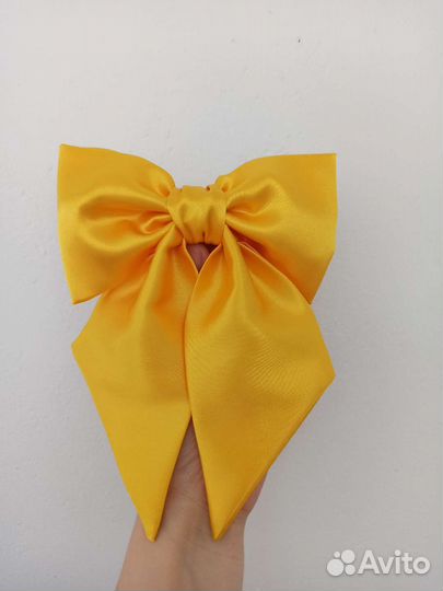 Бант на заколке