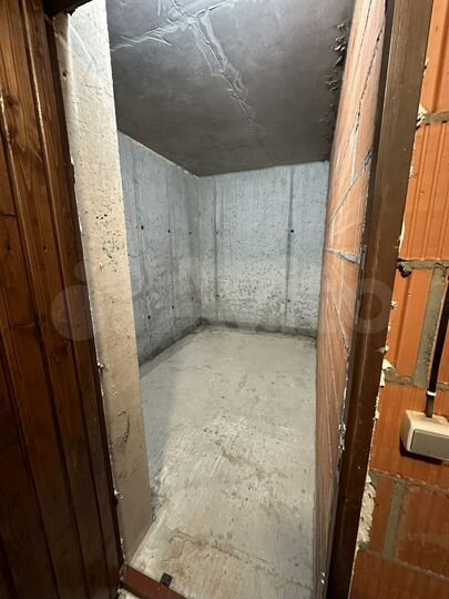 Машиноместо, 10 м²