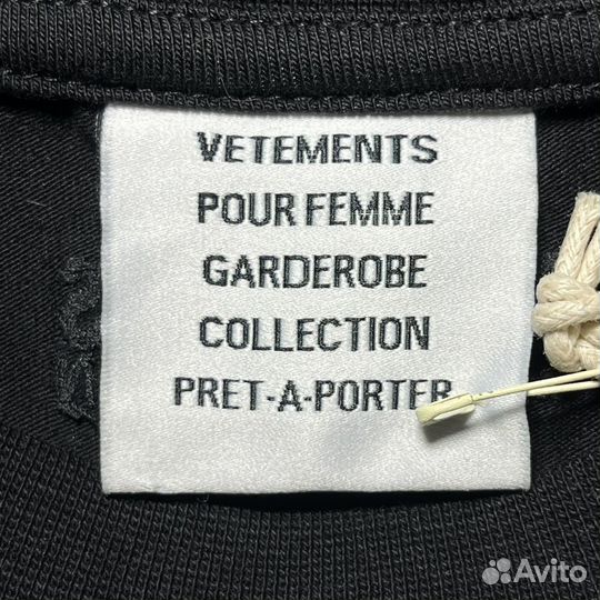 Новая футболка vetements