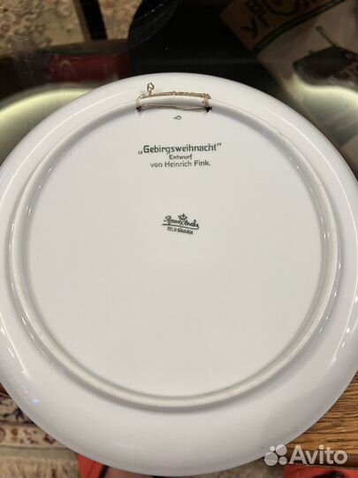 Настенная тарелка