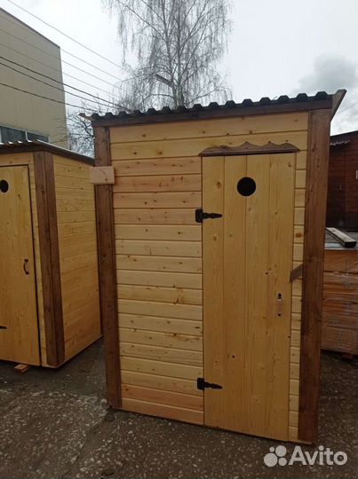 Дачный туалет. Колодец домик