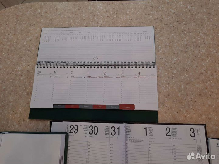 Ежедневник новый недатированный (Италия)