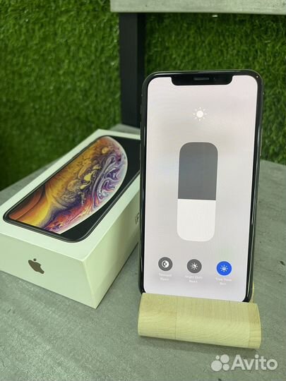 iPhone Xs, 64 ГБ