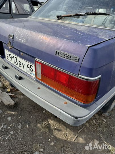 Фонарь задний левый правый Mazda 323 BF