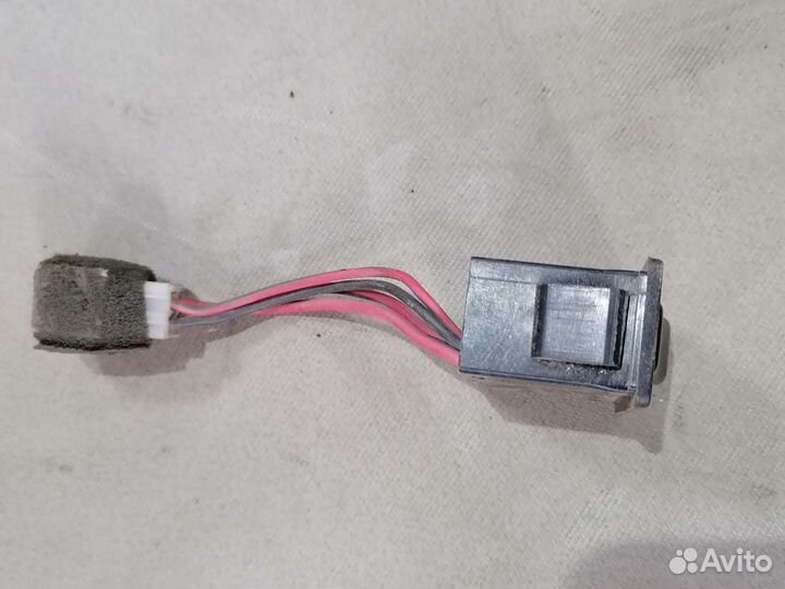 Кнопка обогрева заднего стекла Mazda 323 BF 1985