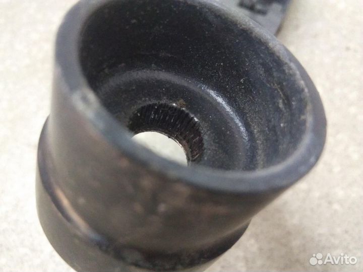 Поводок стеклоочистителя передний правый Kia RIO 2