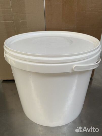 Ведро пластиковое с крышкой 5 литров