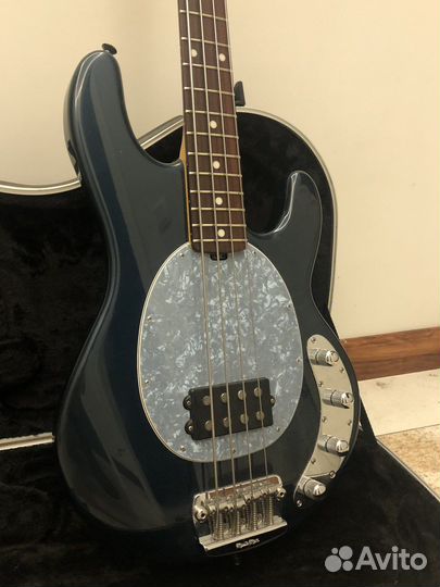 Music Man Stingray 4 2008 Carbon Blue Pearl