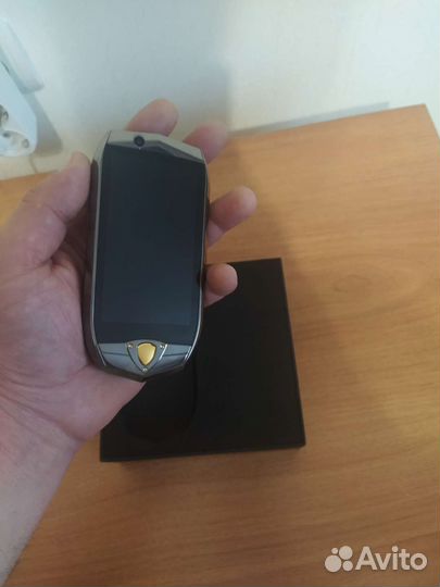 Mini smartphone Oukitel K16