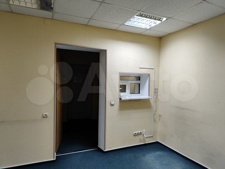 Офис с кассой, 74 м²