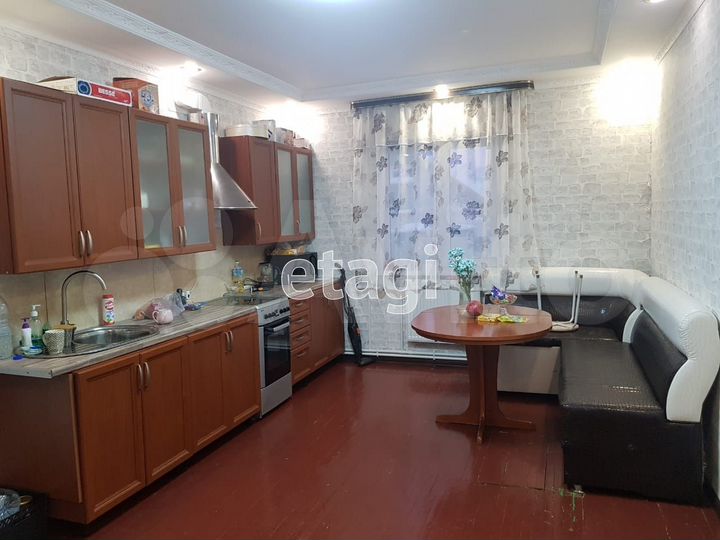 Дом 188 м² на участке 6,2 сот.