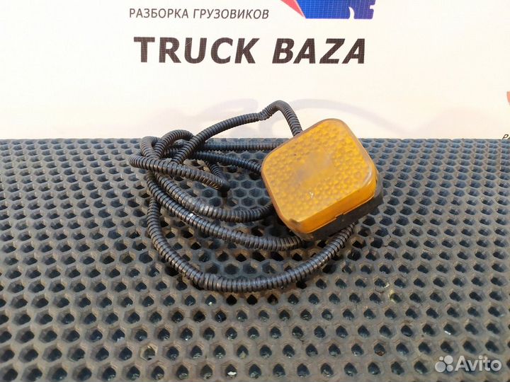 81252606105 Габарит боковой Man L2000