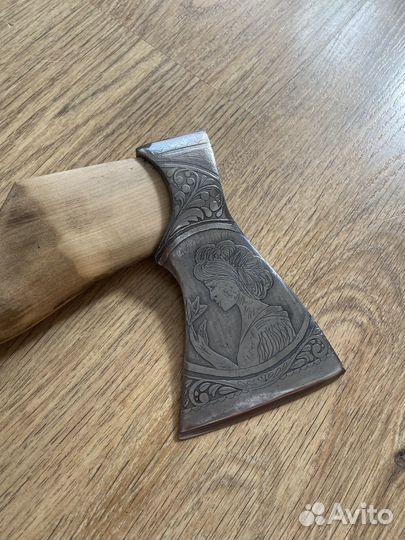 Топор с гравировкой сувенирный подарочный