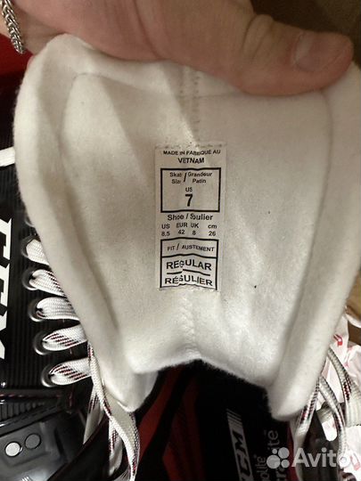 Хоккейные коньки CCM jetspeed FT4 Pro