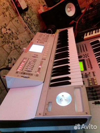 Синтезатор korg M3 XPanded