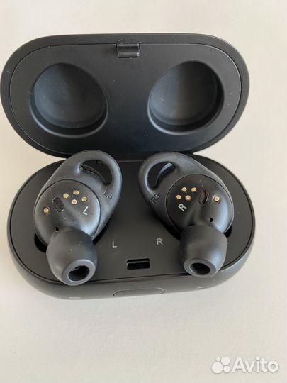 Наушники Samsung gear iconX