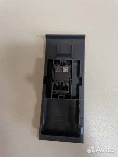 Кнопка стеклоподъемника Skoda Rapid 2