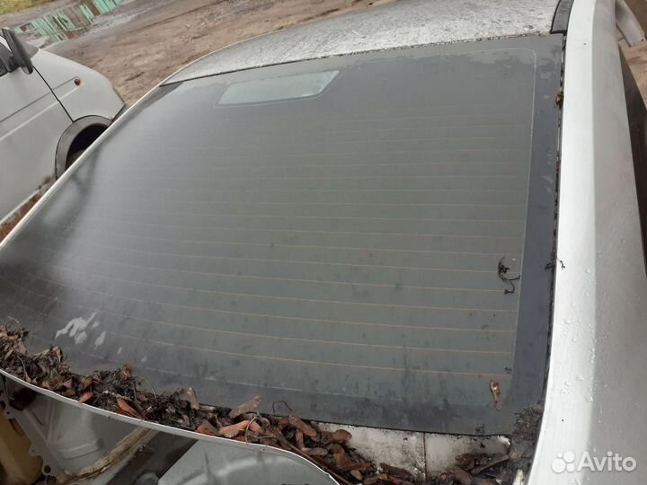Стекло заднее Ford Focus 2