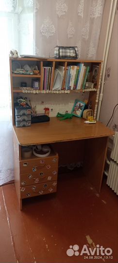 Компьютерный, игровой стол