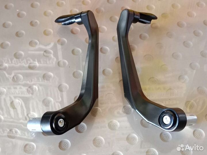 Защита ручек руля на мотоцикл