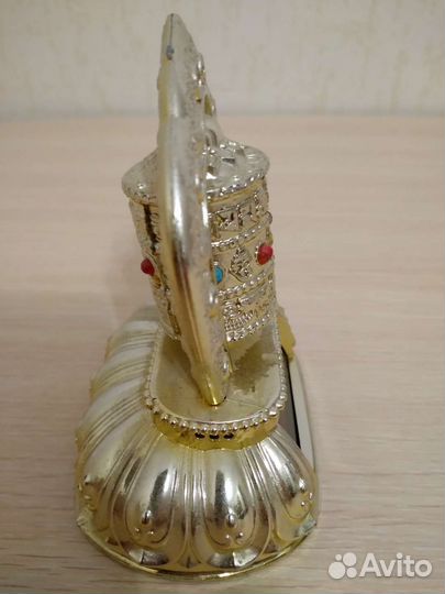 Молитвенный буддийский барабан