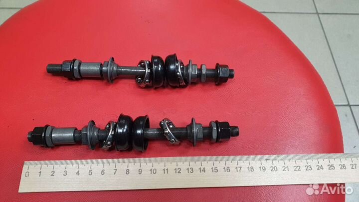 Ось задней втулки 175мм с подшипниками и чашка