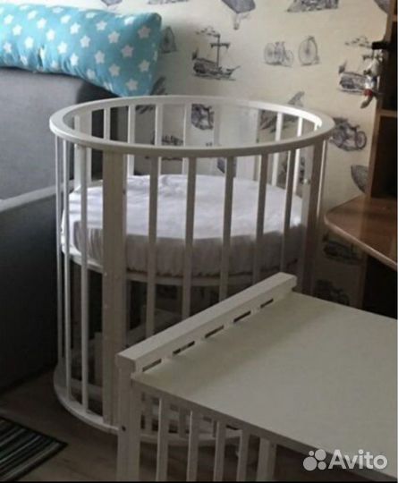 Кроватка с маятником детская круглая