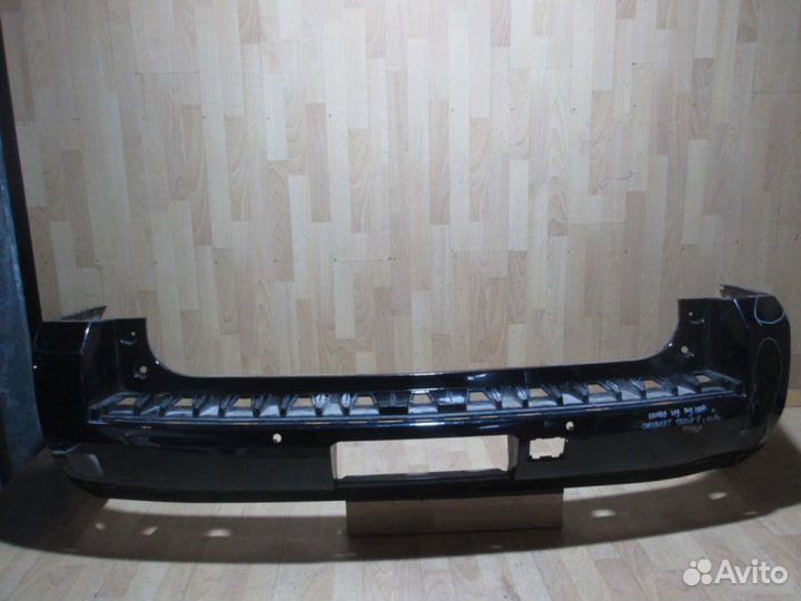 Бампер задний под парктроники Chevrolet Tahoe 4