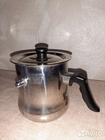 Кастрюля с двойными стенками