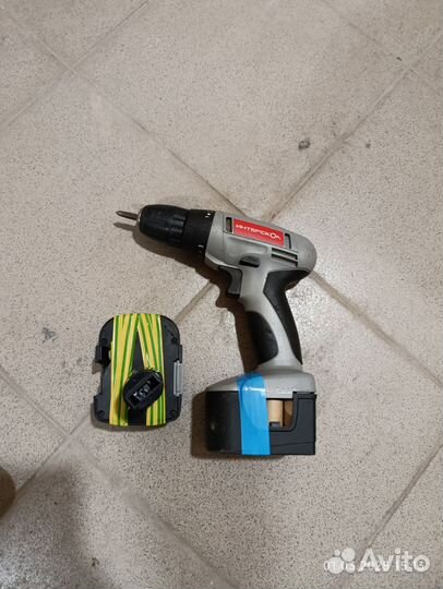 Шуруповерт Интерскол