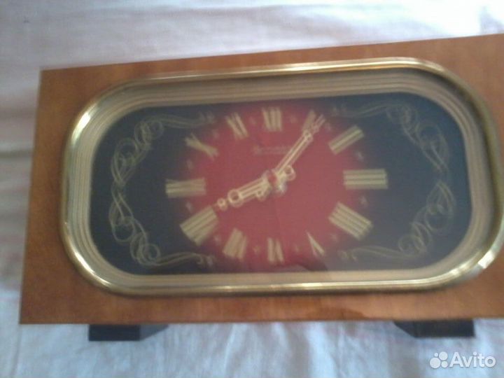 Часы настольные Янтарь