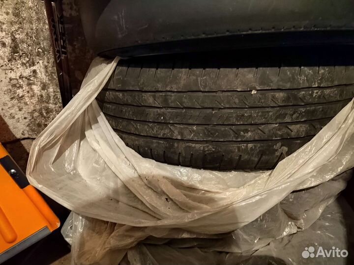 Bridgestone Dueler H/T 215/60 R17