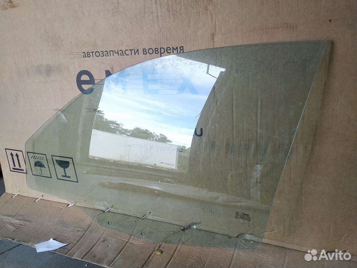 Стекло водительское опускное carisma