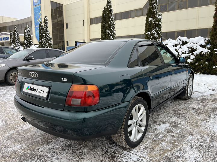 Audi A4 1.8 МТ, 1995, 445 762 км