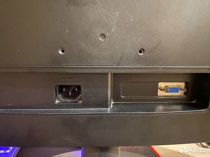 Монитор Samsung syncmaster e2220