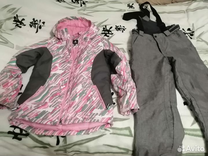 Горнолыжный костюм женский 46 размер