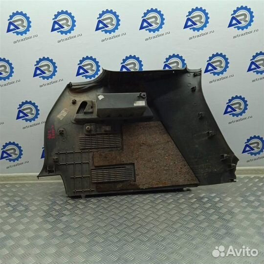 Обшивка багажника правая Ford C-Max 1 2.0 G6DD 136