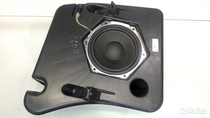 Сабвуфер Tesla Model S, 2013