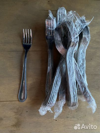 Столовые приборы новые