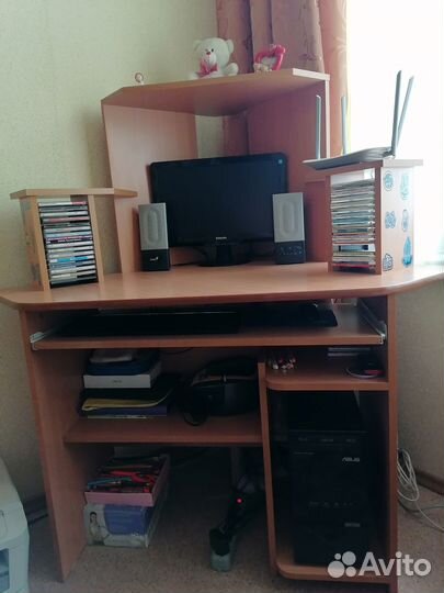 Компьютерный стол