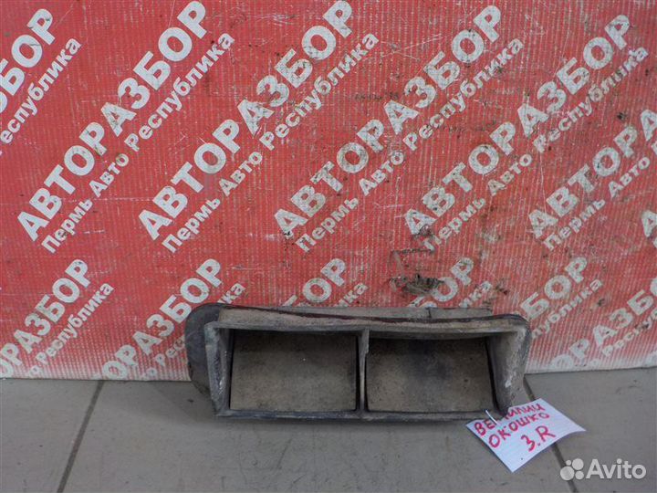 Вентиляционная решетка задняя правая LADA Priora