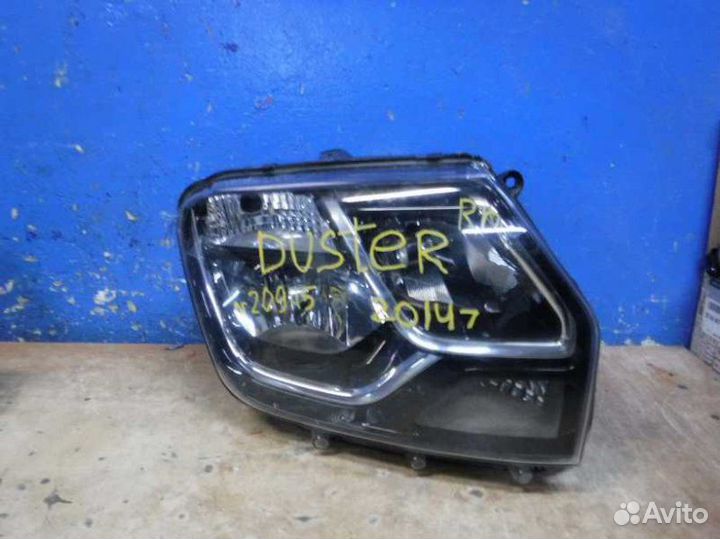 Фара правая Renault Duster