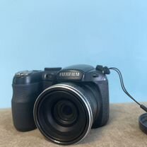 Компактный фотоаппарат Fujifilm FinePix s2500hd