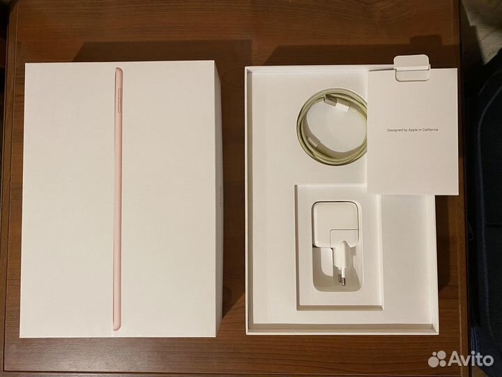 Apple iPad 7(2019) 32GB Wi-Fi Gold + Pencil 1Gen