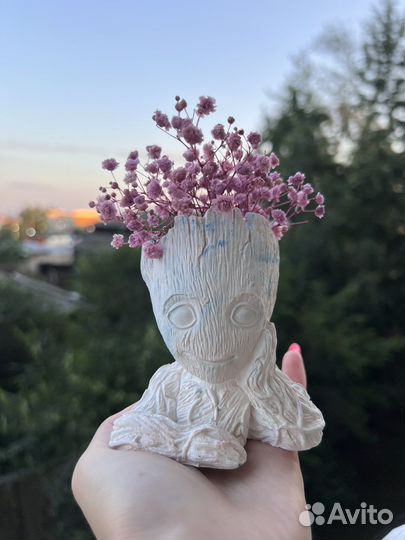 Гипсовое кашпо малыш грут