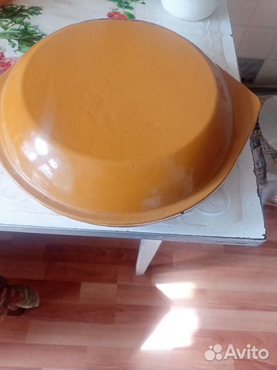 Чугунная эмалированная сковорода СССР