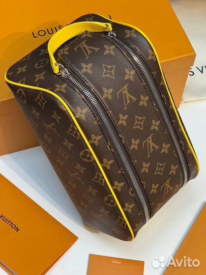 Косметичка несессер Louis Vuitton Dopp Kit