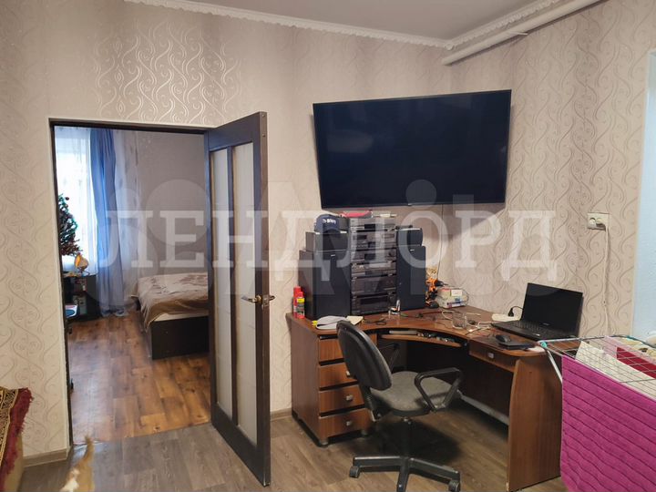 4-к. квартира, 75 м², 1/1 эт.