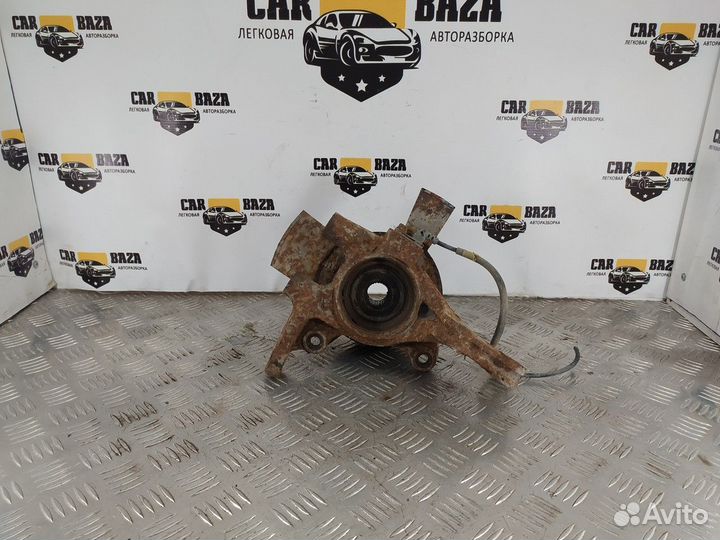 Кулак поворотный передний правый R