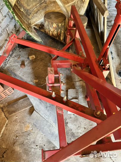 Плуг на трактор